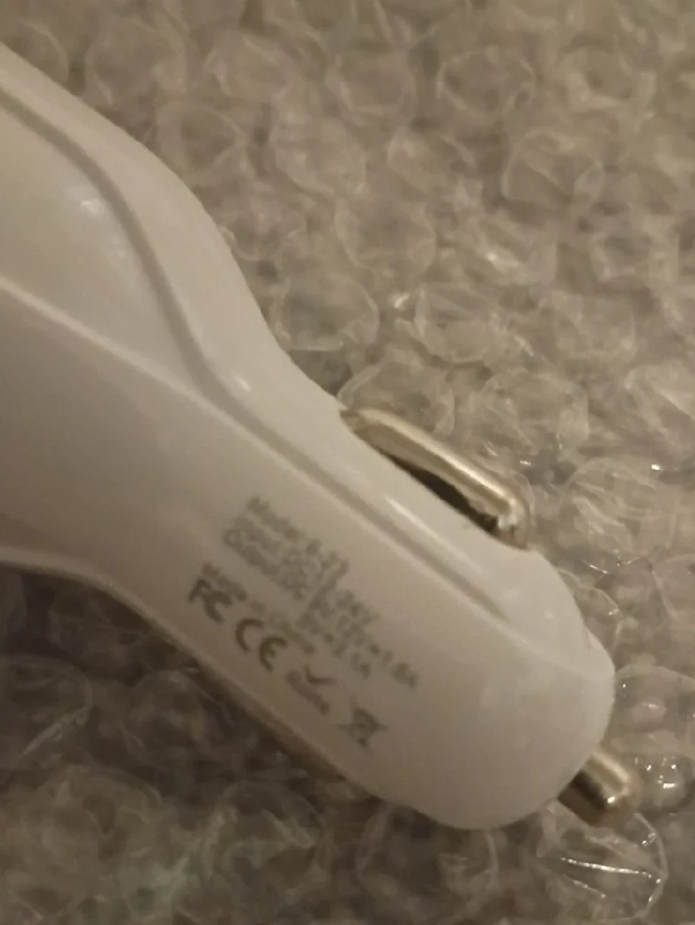 White Dual USB Car Charger with Quick Charge 3.0 - 3.1A Output